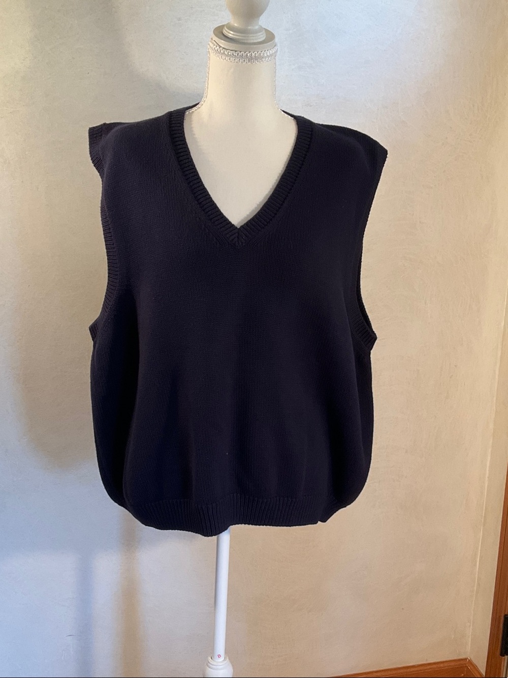 Lands' End Women's V-Neck Sweater Vest - Navy